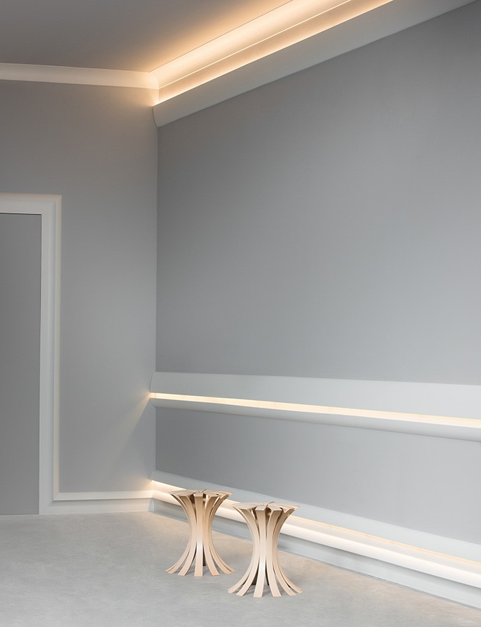 Soporte De Pared Orac Decor GB04 XTERIO - Consola Decorativa Para Fachada Exterior | Blanco | Duropolymer